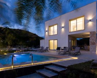 Scissure Sea Suite - Gaeta - Piscina