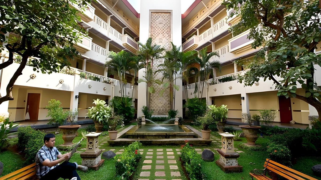 Puri Kiic Golf View Hotel