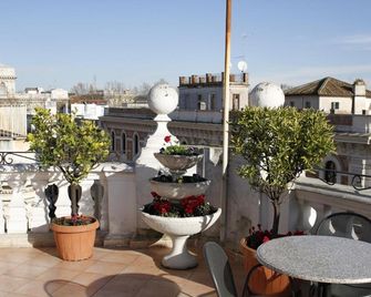 فندق جينيو - روما - شرفة