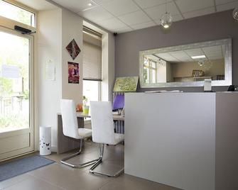 Logis Hotel & Restaurant Le Carnot - Die - Receptie