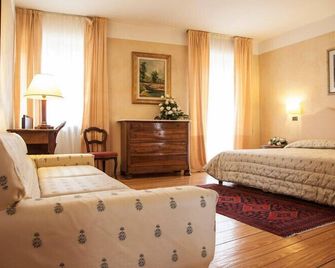 Locanda La Posta - Cavour - Quarto