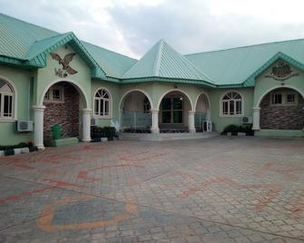 Wise Hotel - Abeokuta - Building