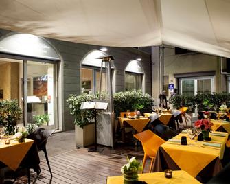 Arli Hotel Business and Wellness - Bergamo - Restaurang
