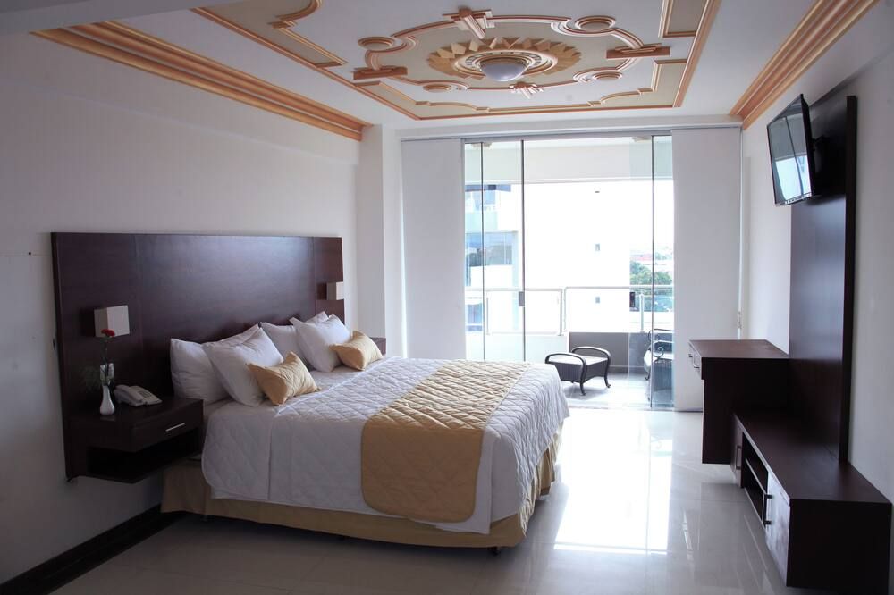 Prince Hotel thumbnail 3