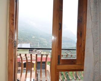 The Valley View Resort - Kullu - Balcony