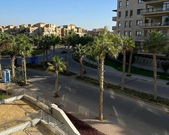 Apartment With view in Allegria Residence Compound - sheikh zayed - Giza - Outdoors view