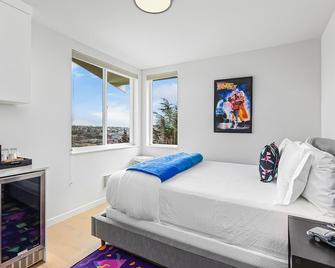 Back to The Future Sweet Suites - Seattle - Bedroom