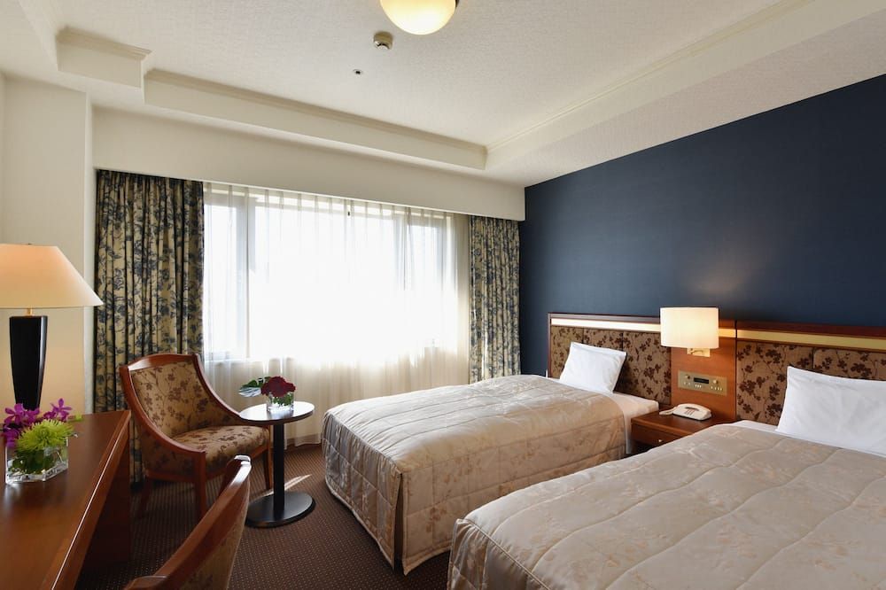 هوتل كراون بالايس شيريو