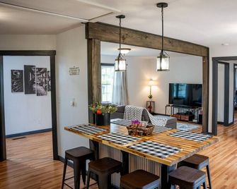 Whiskey Trails Cottage - Tullahoma - Essbereich