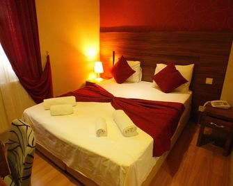 Somya Hotel - Gebze - Bedroom