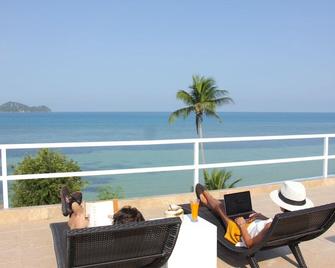 Baan Jai Dee Beach Front Hotel - Ko Pha Ngan - Balcony