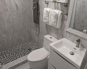 Blarney Castle Motel - Fort Lauderdale