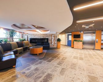 St. Lawrence College Residence - Kingston - Kingston - Lobby