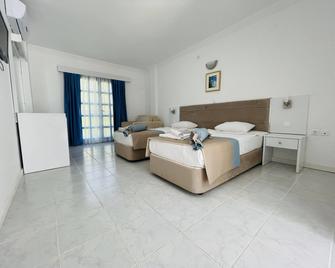 Zemda Hotel Gumusluk - Gümüşlük - Schlafzimmer