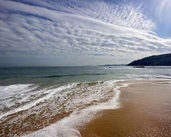 Yizhi Hotel (Shenzhen Yantian Port Hong'anwei Metro Station Branch) - Shenzhen - Beach