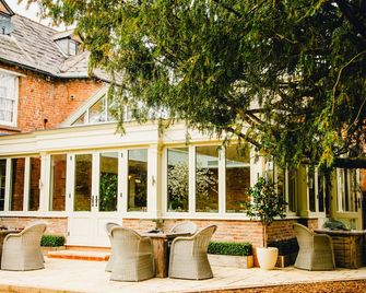 Old Rectory House - Redditch - Patio