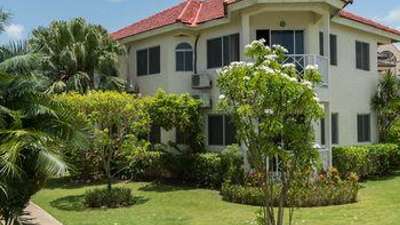 Pipers Cove - Runaway Bay