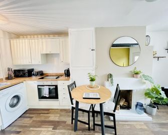Laburnum Cottage No.3 - Stratford-upon-Avon - Cocina