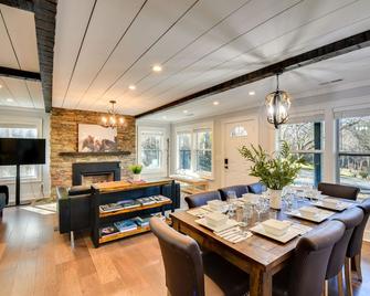 Luxe Highlands Haven with Fire Pit and Hot Tub! - Highlands - Dining room