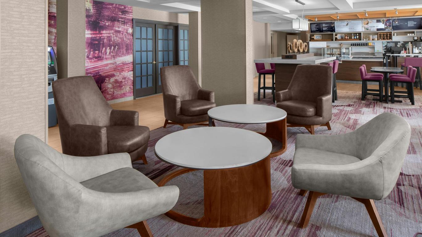 Courtyard by Marriott Detroit Brighton