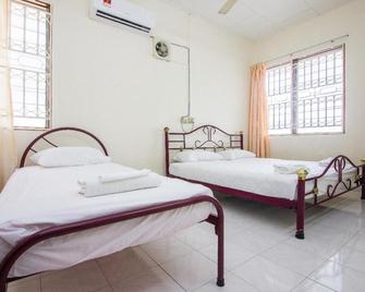 Sweet Home With 2 Auto Gates At Bm, Pena - Bukit Mertajam - Schlafzimmer