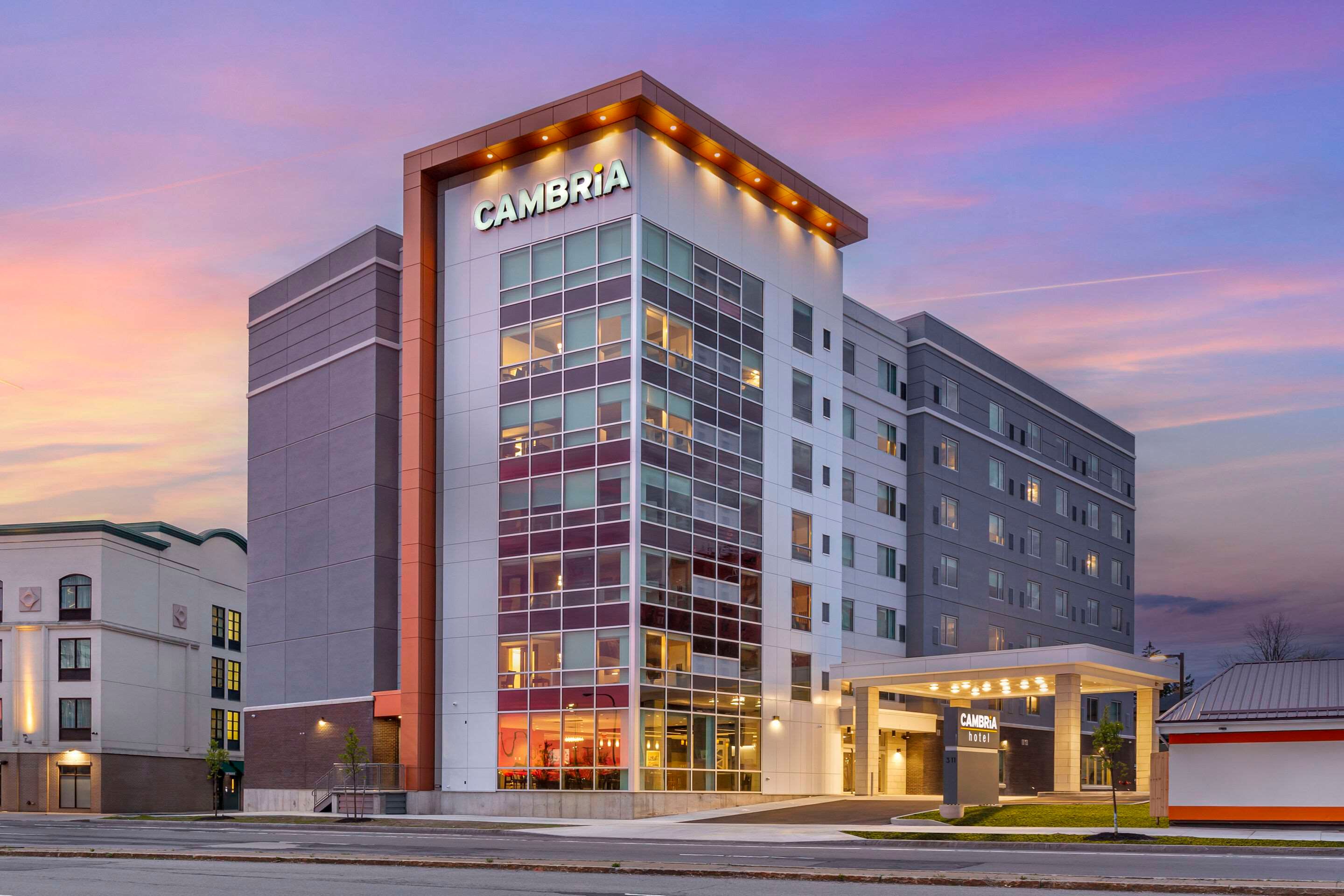 Cambria Hotel Niagara Falls - ניאגרה פולס - בניין