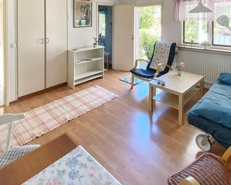 3 Person Holiday Home in Hunvigan-by Traum - Höllviken - Living room