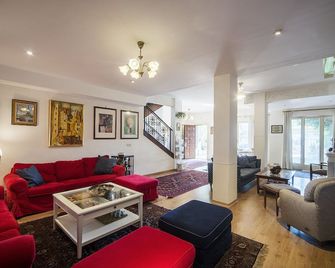 B&b Casale Dell'insugherata - רומא - סלון