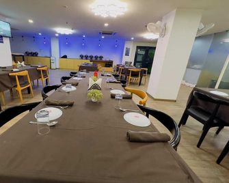 Hotel Aarkay Palace - Ghaziabad - Restaurant