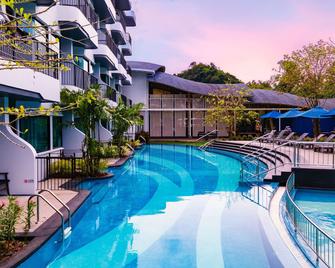 هوليداي ستايل أو نانج بيتش ريزورت كرابي - كرابي - حوض السباحة