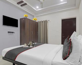 Fabhotel White House Leo - Hyderabad - Habitación