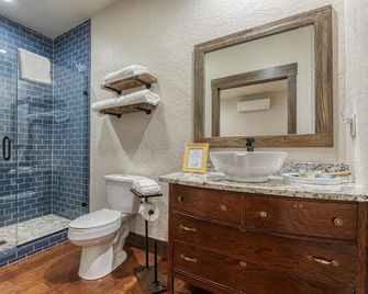 Bluebird Place - Elk City - Banyo