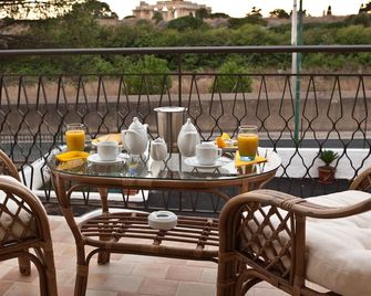 Il Tempio Di Hera - Marinella - Balkon