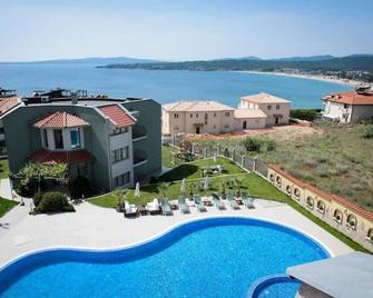 Gorgeous, 1 Bed Apt, Sea Views. - Duni - Pool