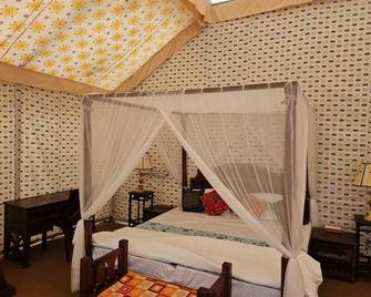 Kumbh Village - Dining By Taj Ganges - Prayagraj - Bedroom