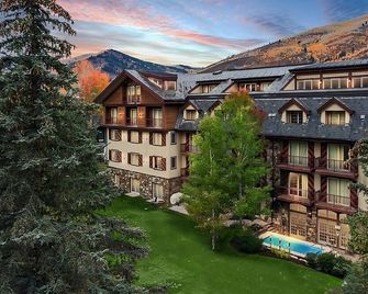 Tivoli Lodge | King Bed Unit | Near Vail Ski Resort | Mountainside Fire Pits - Vail - Edificio