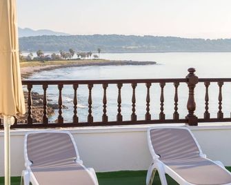 Hotel Club S'illot - S'Illot - Balkon