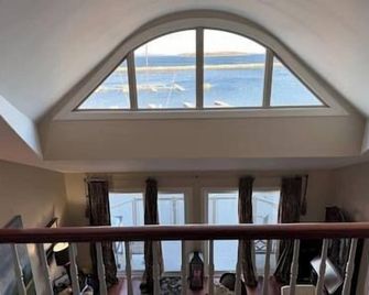 Oceanfront Luxury Magical Views Sunset and Sunrise - Western Shore - Stairs
