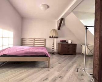 Neu! Ferienwohnung Zeitz - Цайц - Спальня
