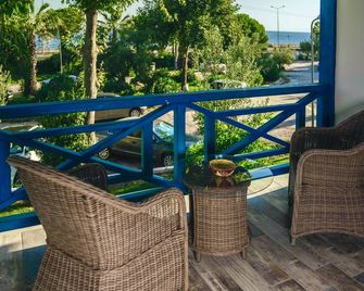 Club Afrodit - Altinoluk - Balcone
