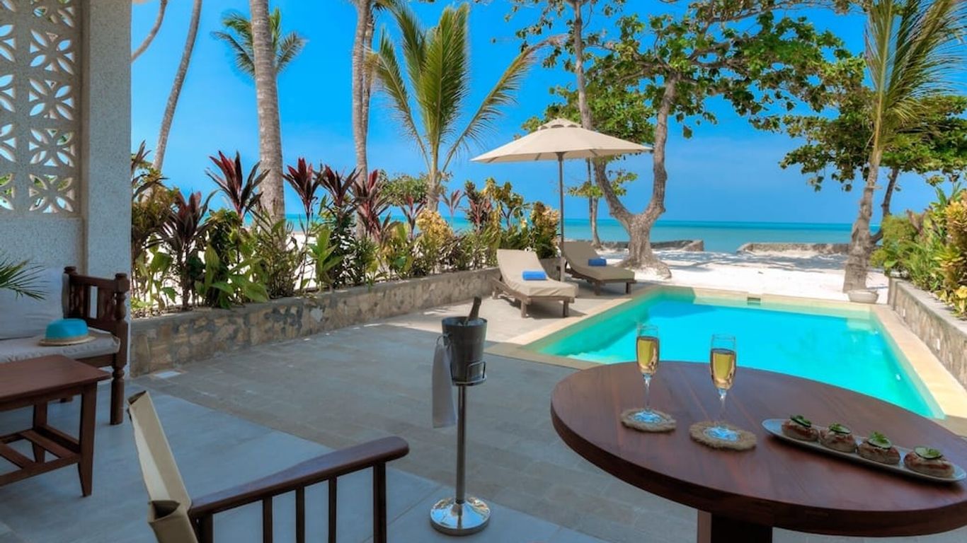 دياموندز مابينزي بيتش