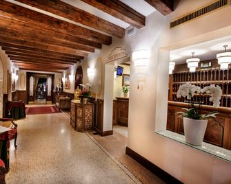 Ai Mori d'Oriente - ונציה - לובי