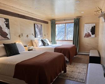 Cascade Lodge - Lutsen - Bedroom