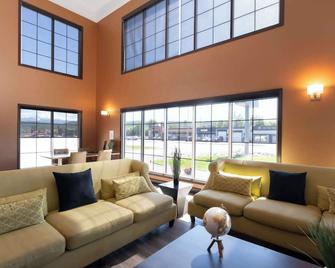 Best Western Cranbrook Hotel - Cranbrook - Living room