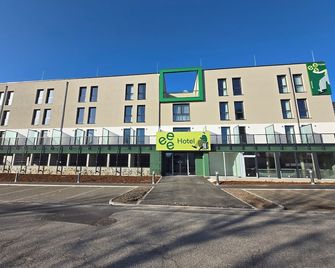 eee Hotel Laakirchen - Laakirchen - Budova
