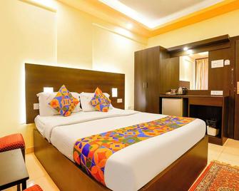 Fabhotel Manoshanti - Nr Big Daddy Casino - Panaji - Bedroom