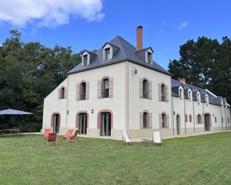 Large 4 family home 500 m from the beach - Sarzeau - Bâtiment