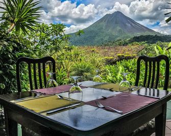 Hotel Mountain Paradise - La Fortuna
