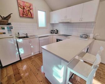 Doongarra - Queenscliff - Kitchen