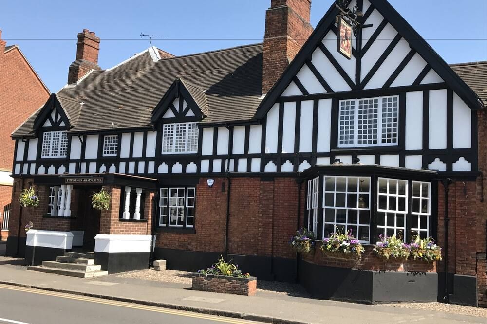 ذا كينجز أرمز هوتل - ستافورد - مبنى